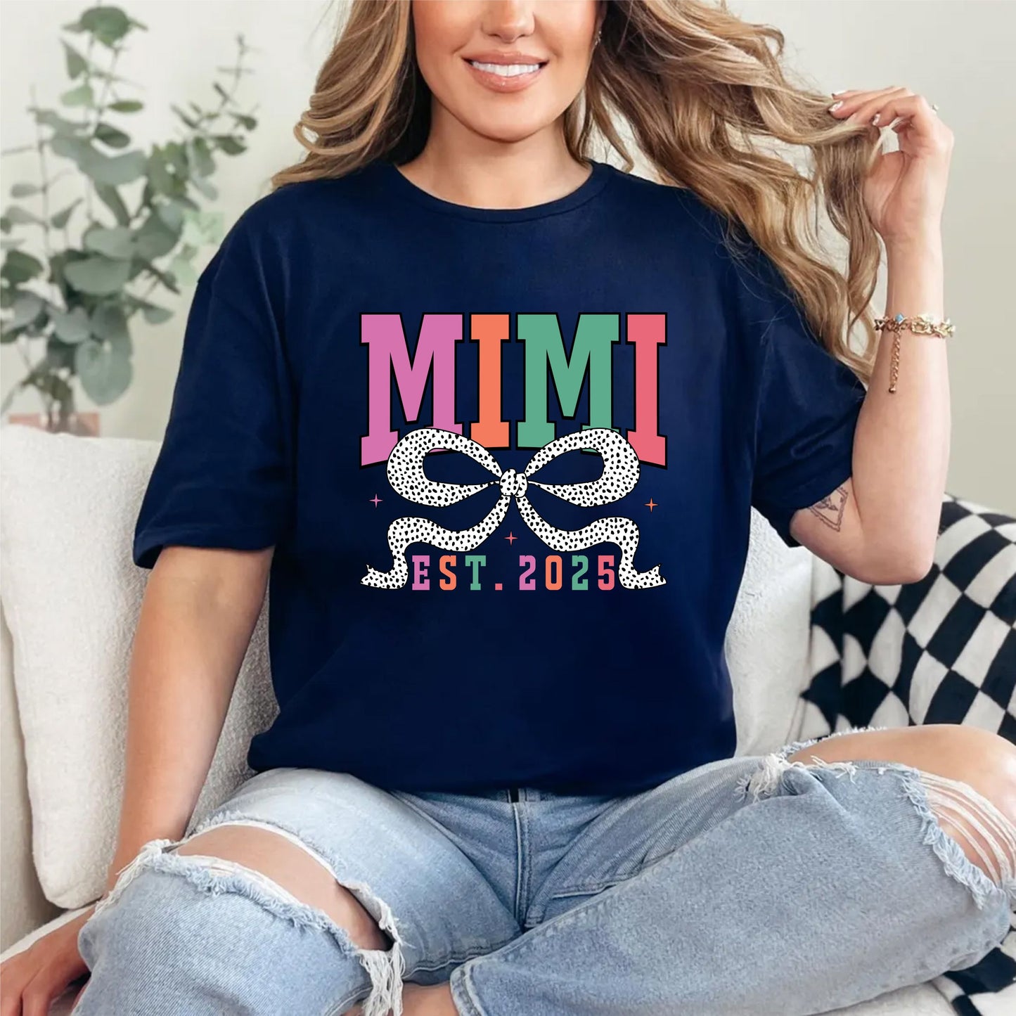 Mimi Est. 2025 T-Shirt – New Grandma Gift Tee, First Time Mimi Shirt, Baby Announcement Reveal Top, Cute Pregnancy Reveal Outfit, Unisex Family Tee US 03