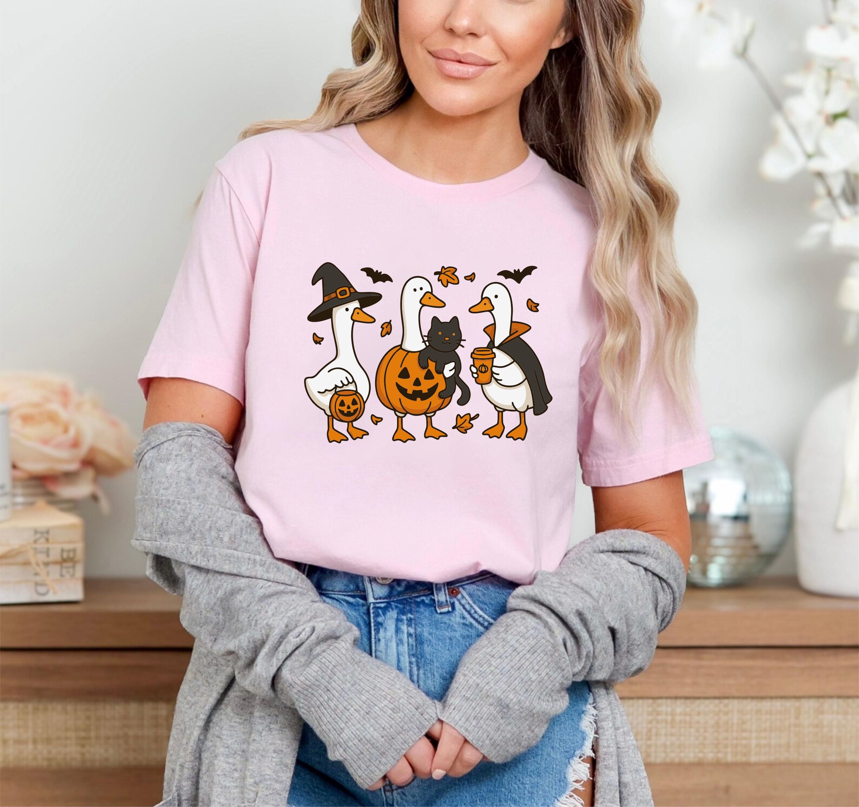 Halloween Goose Pumpkin Shirt – Funny Spooky Season Animal Tee, Cute Fall Goose Graphic with Pumpkin, Unisex October Outfit for Autumn Lovers - 29 july